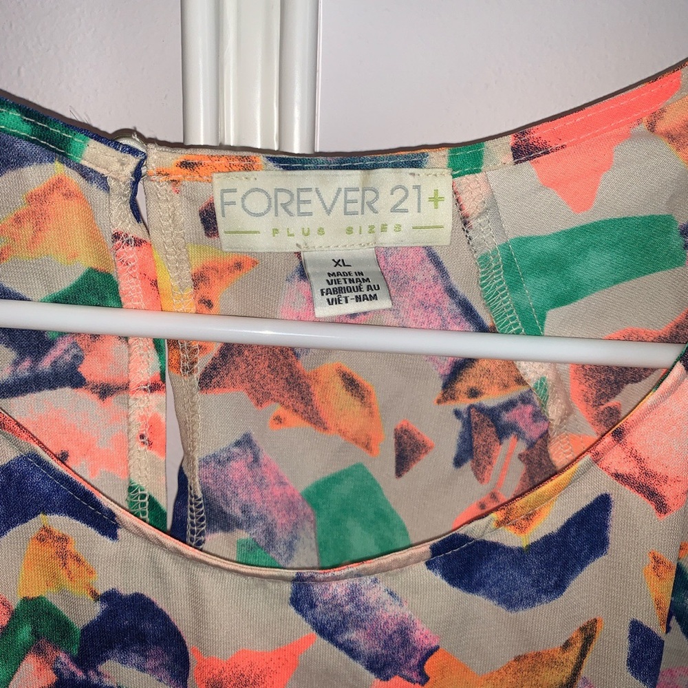 Colorful Blouse - Picture 2 of 3